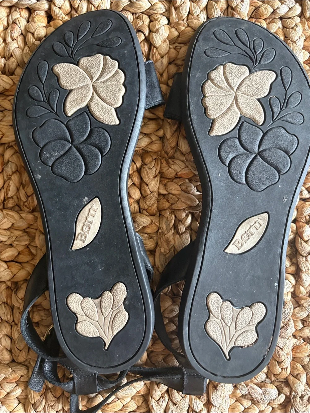 Born Alice Black Leather Ankle-Strap Flat Sandals-size 10
